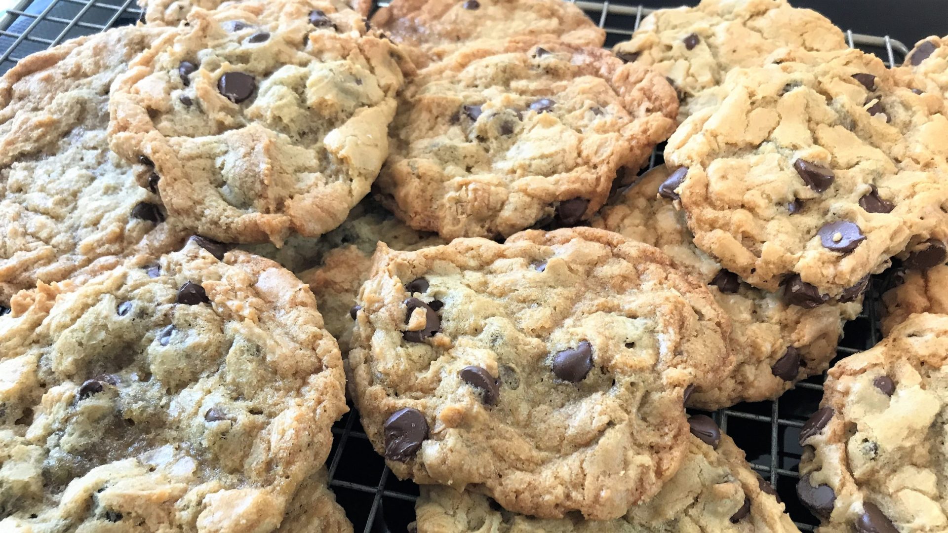A close up of cookies on a cooling rack