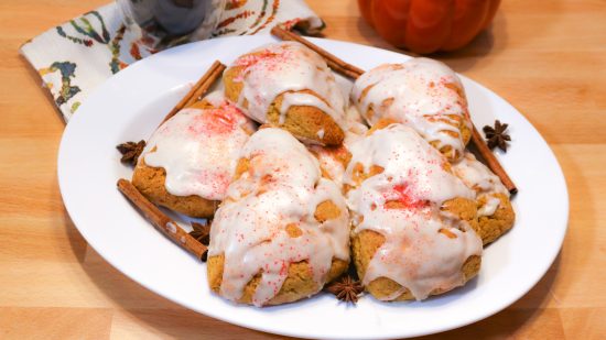 A plate of food with some kind of pastry